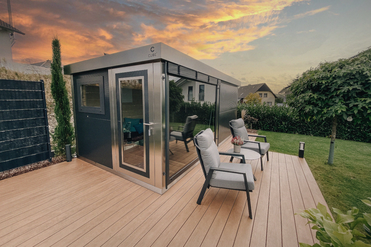 Cube Gartenhaus als moderne Outdoorsauna mit Vorraum